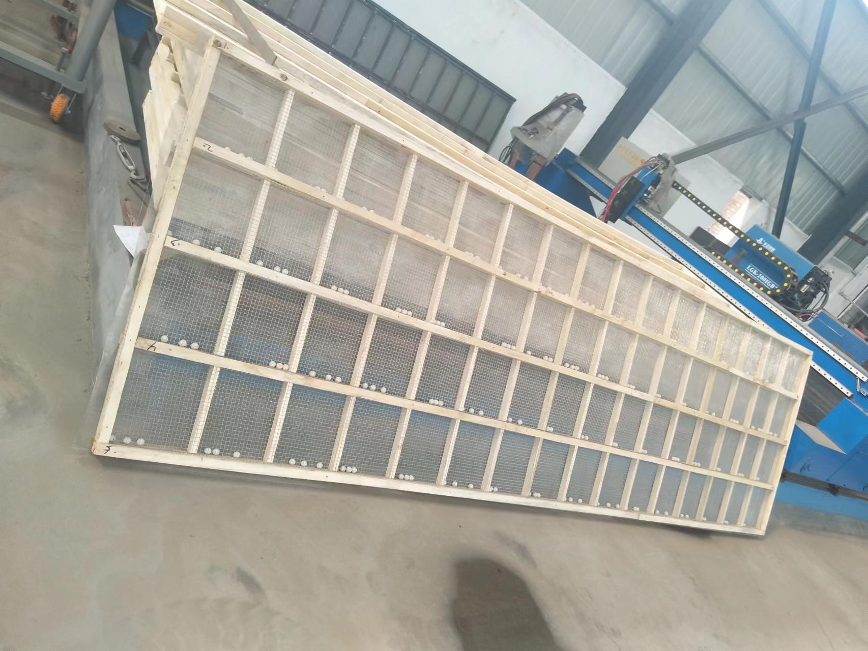 直線振動篩安裝篩網的注意事項